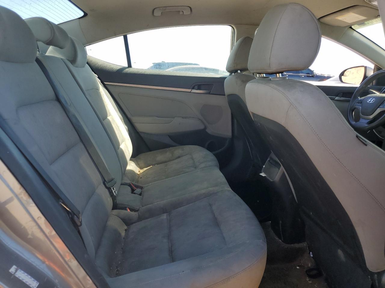 2017 Hyundai Elantra Se VIN: KMHD74LF0HU093154 Lot: 68360554