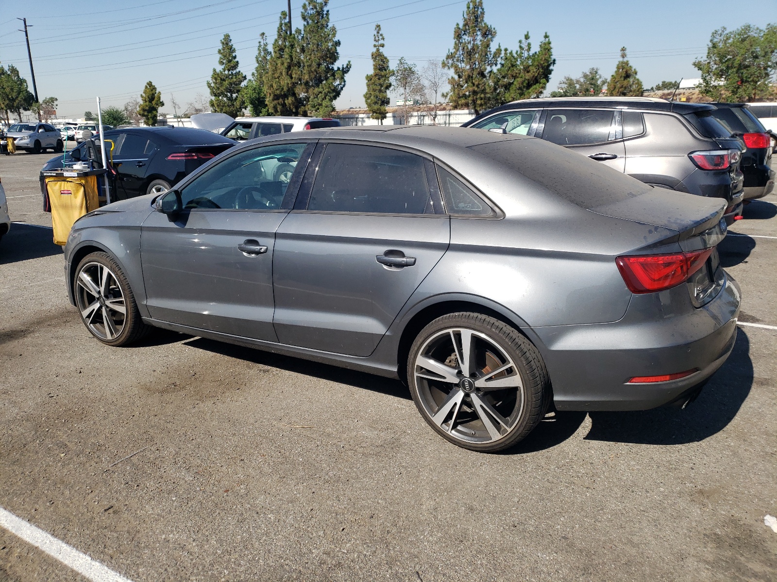 2016 Audi A3 Premium vin: WAUA7GFF0G1066019