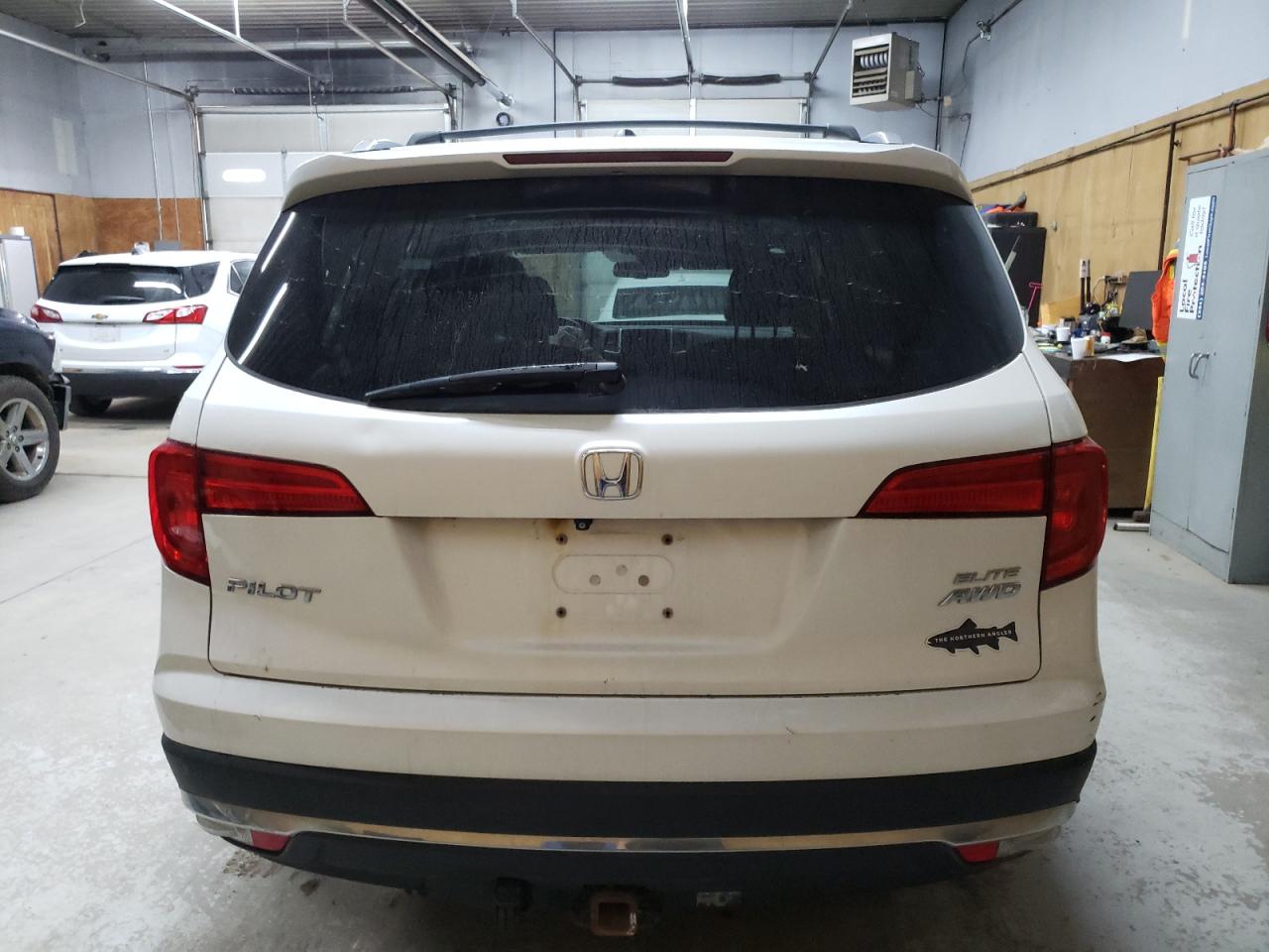 2016 Honda Pilot Elite VIN: 5FNYF6H00GB102516 Lot: 68466854