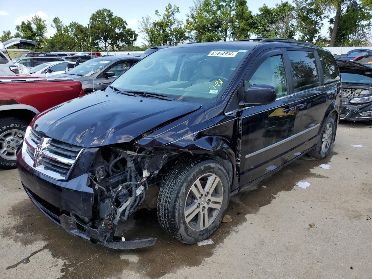 2010 Dodge Grand Caravan Sxt for Sale in Bridgeton, MO - Front End