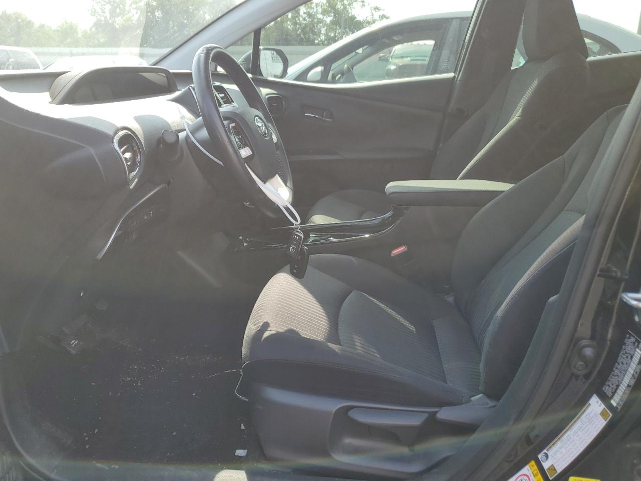 2018 Toyota Prius VIN: JTDKARFU0J3060588 Lot: 65866584