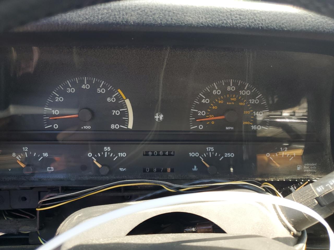 1992 Alfa Romeo 164 L VIN: ZAREA43L8N6266649 Lot: 68642664