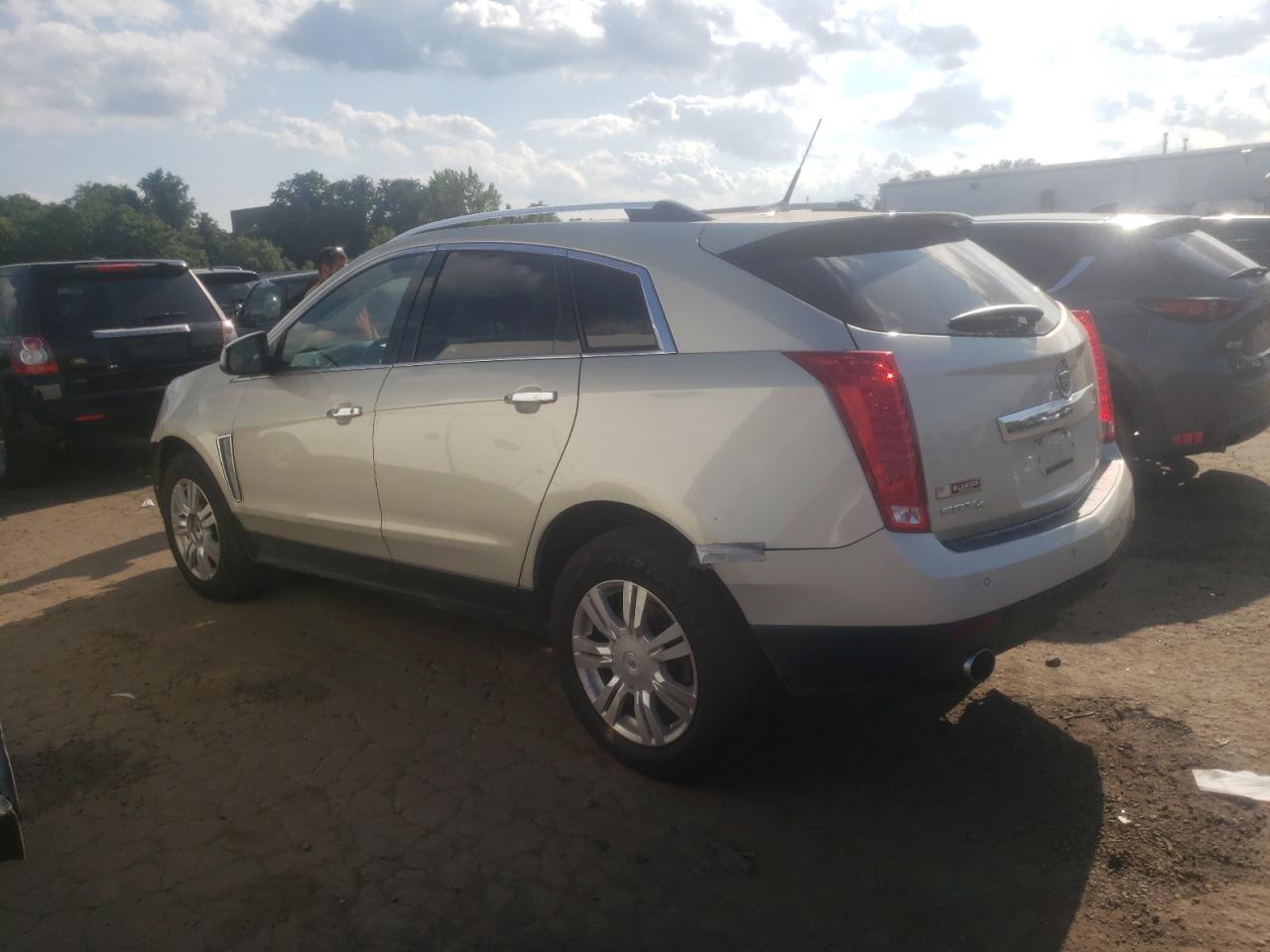 2013 Cadillac SRX - Image 2