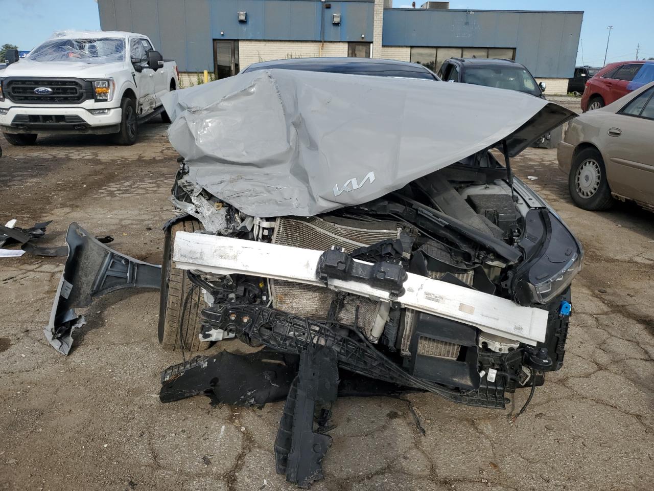 2022 Kia K5 - Image 5