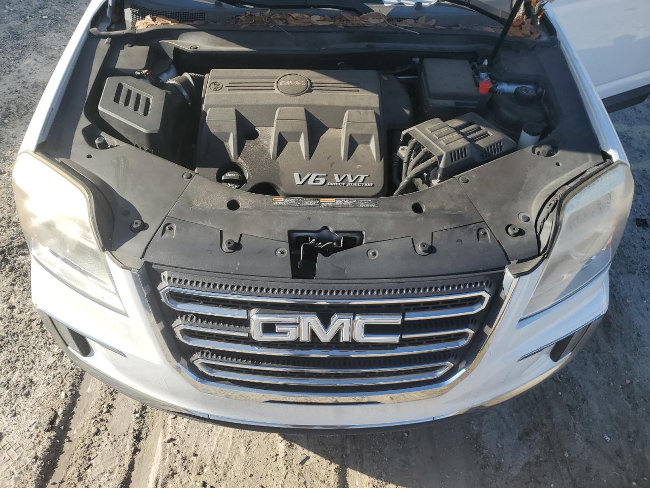 2GKFLPE38G6250976 2016 GMC Terrain Slt