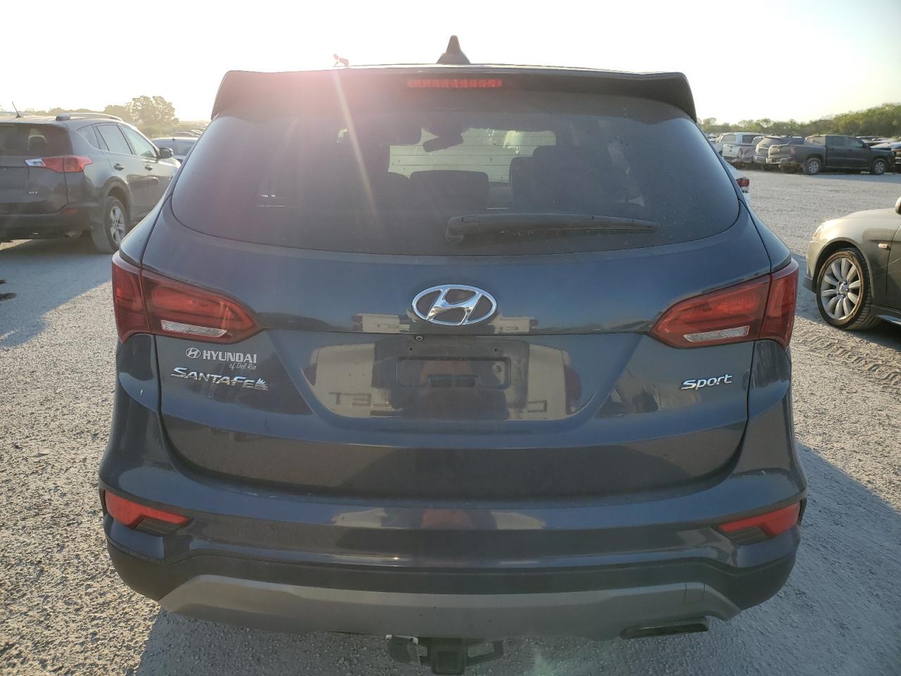 2017 Hyundai Santa Fe Sport VIN: 5XYZT3LB9HG393712 Lot: 68409284