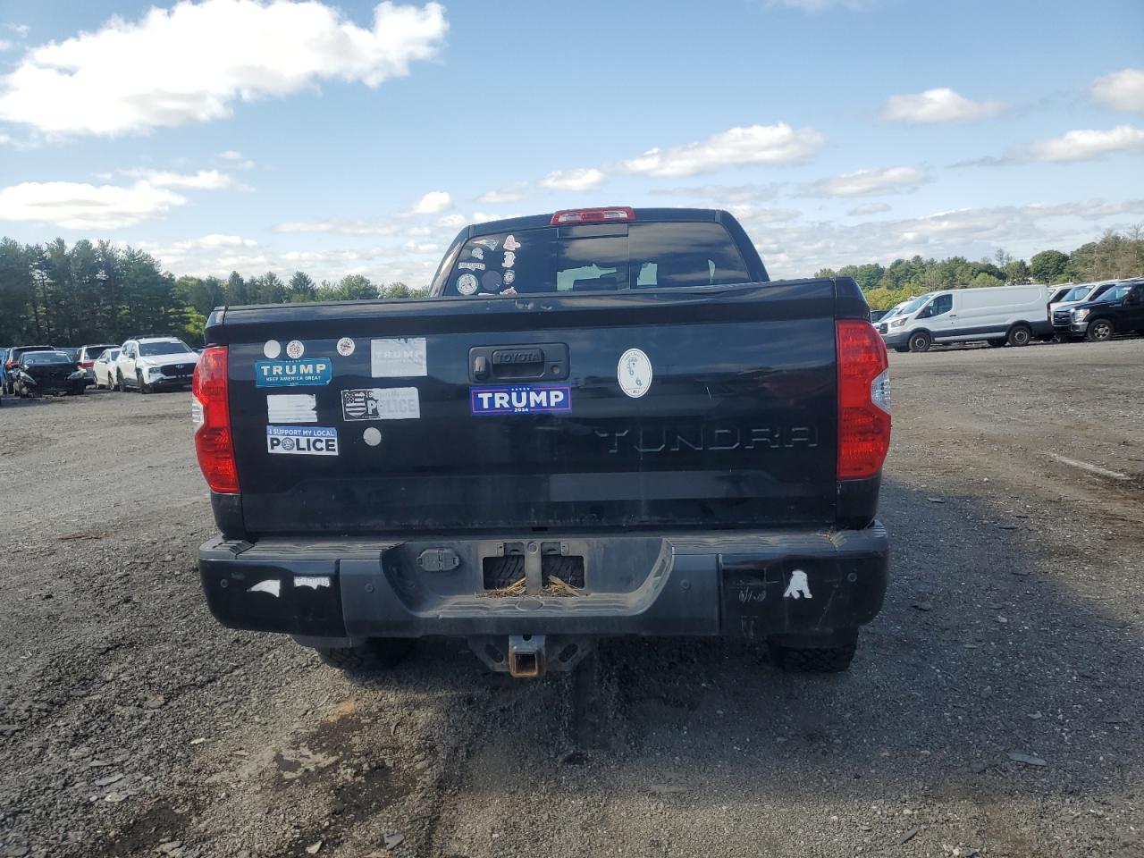 2018 Toyota Tundra Double Cab Sr VIN: 5TFUY5F17JX770180 Lot: 68093304