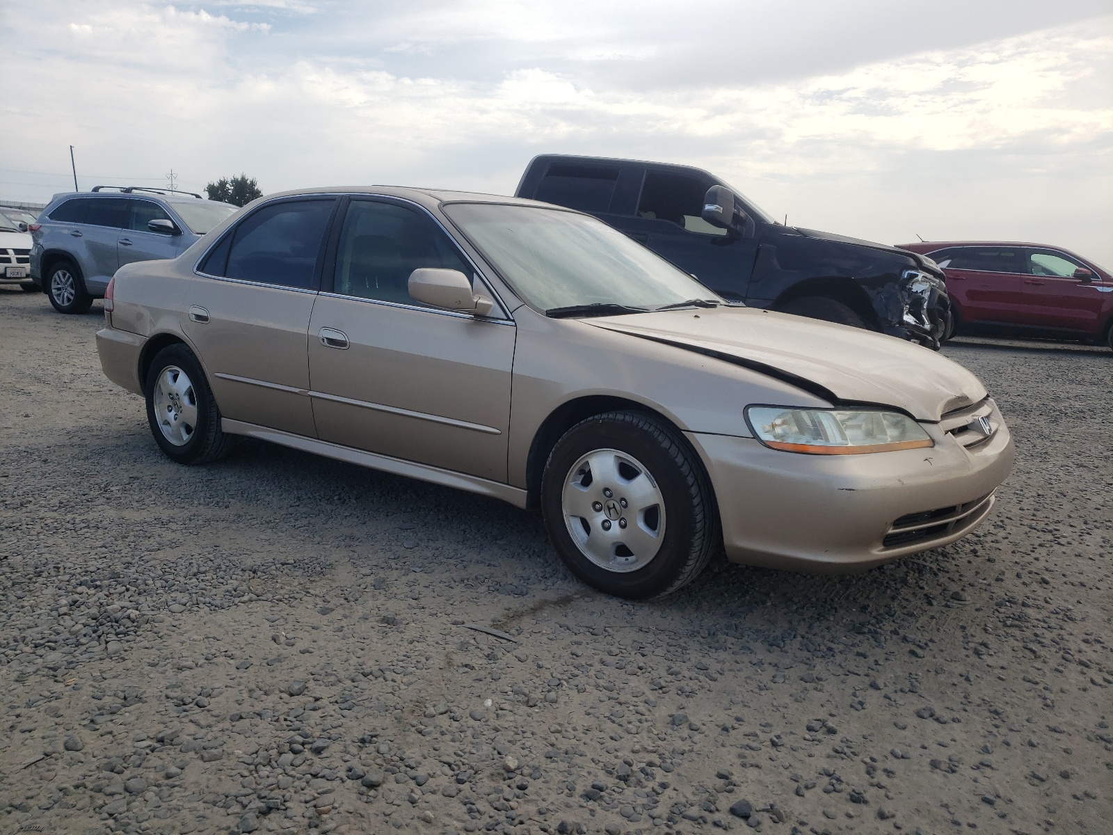 1HGCG16582A036017 2002 Honda Accord Ex