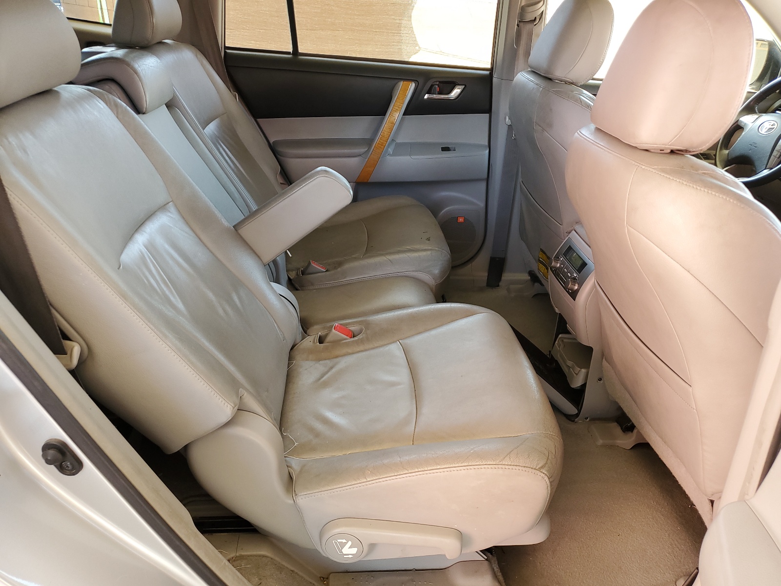 JTEEW44AX82020735 2008 Toyota Highlander Hybrid Limited