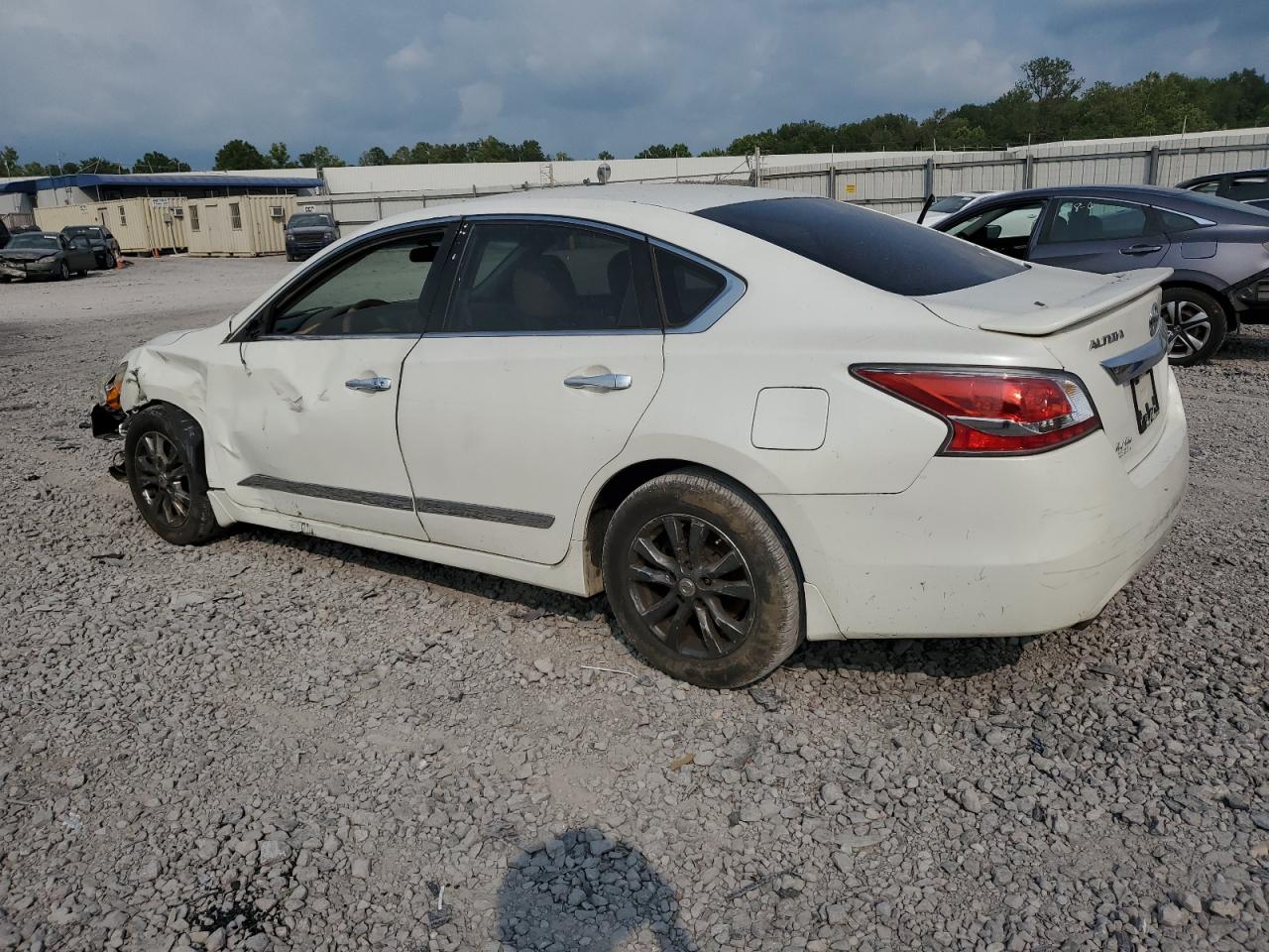 1N4AL3AP4FC140106 2015 NISSAN ALTIMA - Image 2