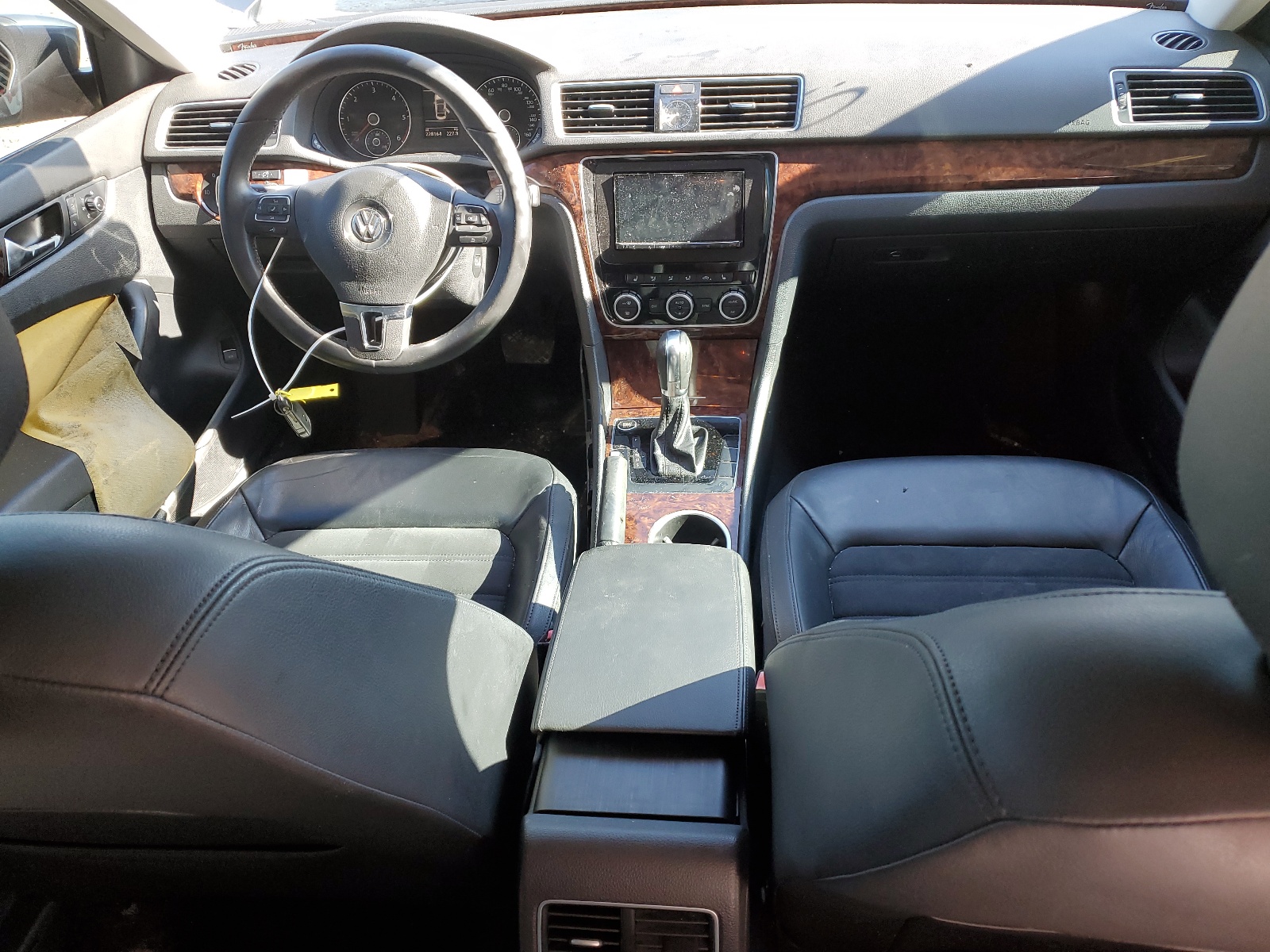 1VWCN7A36DC149319 2013 Volkswagen Passat Sel