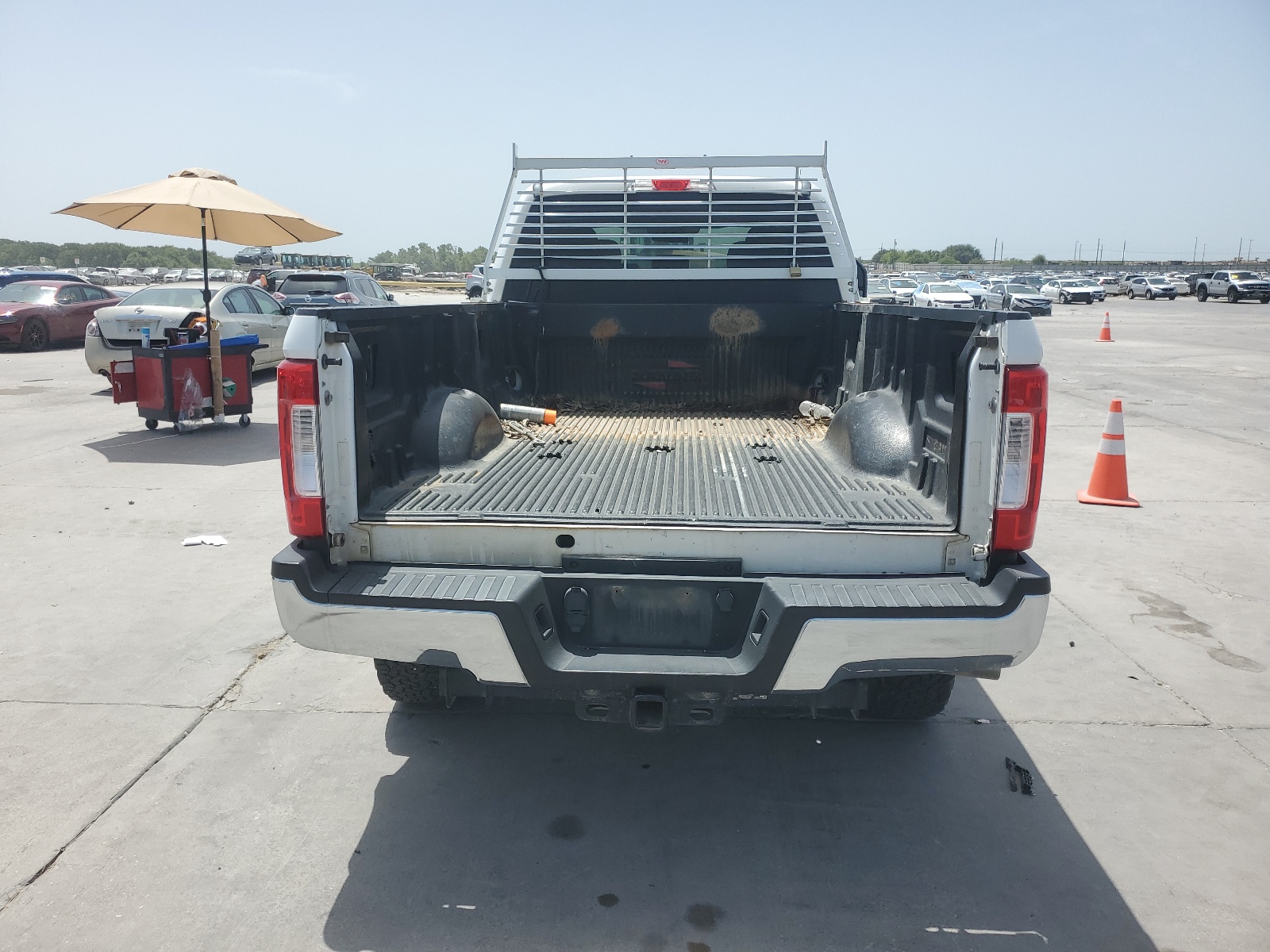 2018 Ford F250 Super Duty vin: 1FT7W2BTXJEB38780