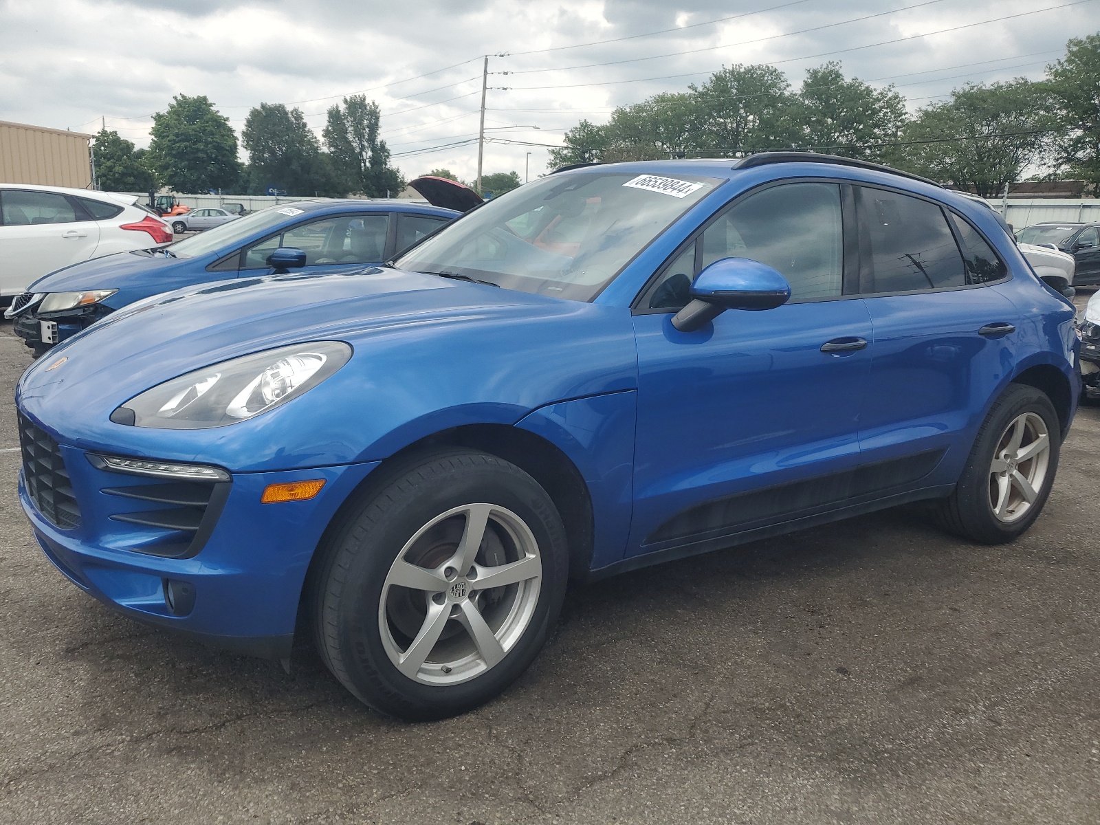 2017 Porsche Macan vin: WP1AA2A59HLB05751