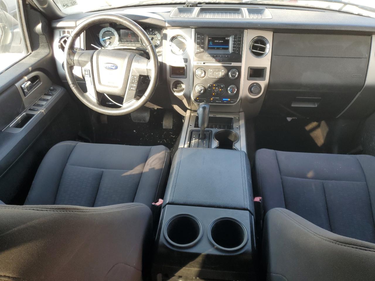2015 Ford Expedition - Image 8