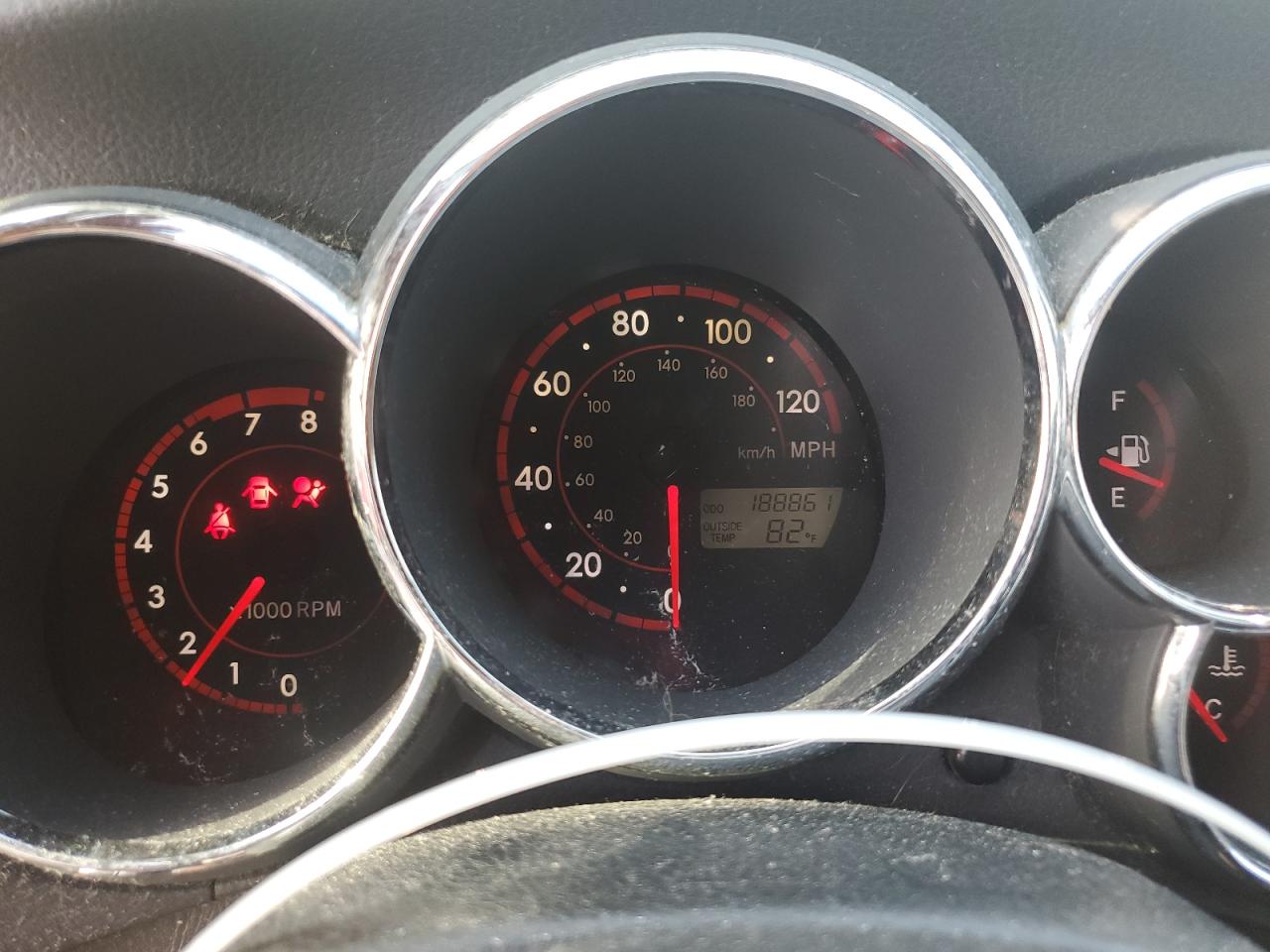 2005 Toyota Corolla Matrix Xr VIN: 2T1KR32E75C385501 Lot: 65851224