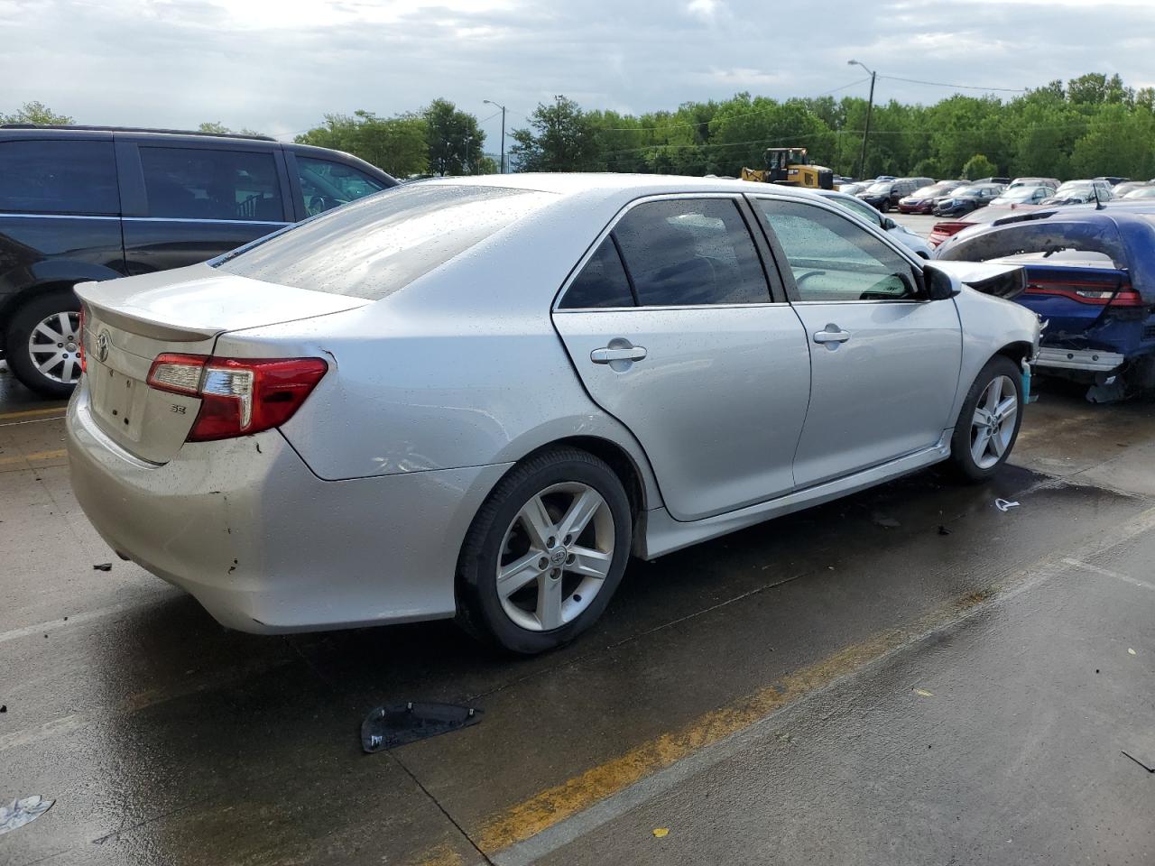 2014 Toyota Camry - Image 3