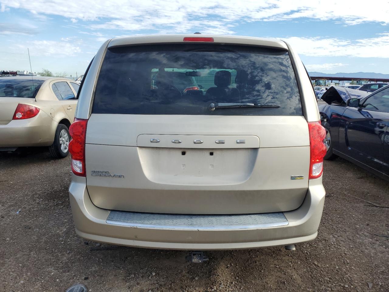 2C4RDGBG6ER243629 2014 Dodge Grand Caravan Se