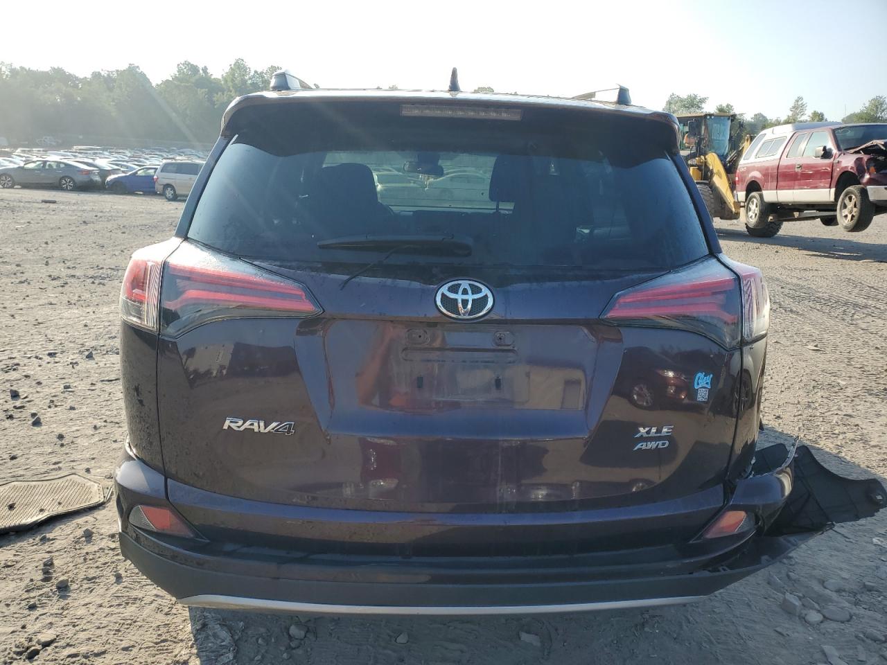 2017 Toyota Rav4 Xle VIN: 2T3RFREVXHW675134 Lot: 68874794