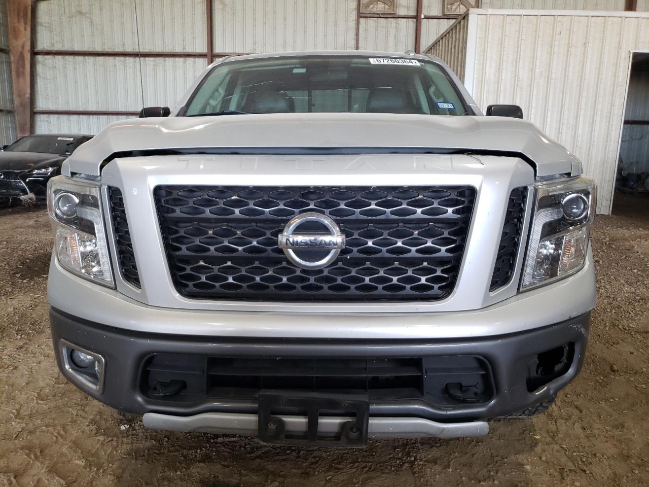 VIN 1N6AA1E58HN568830 2017 NISSAN TITAN no.5