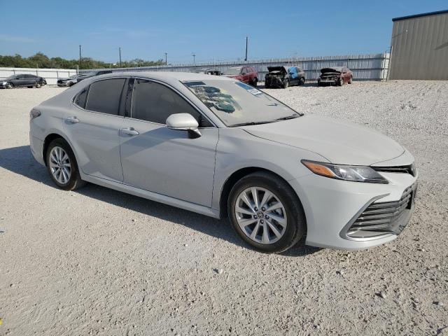 4T1R11AK4RU211133 Toyota Camry LE 4