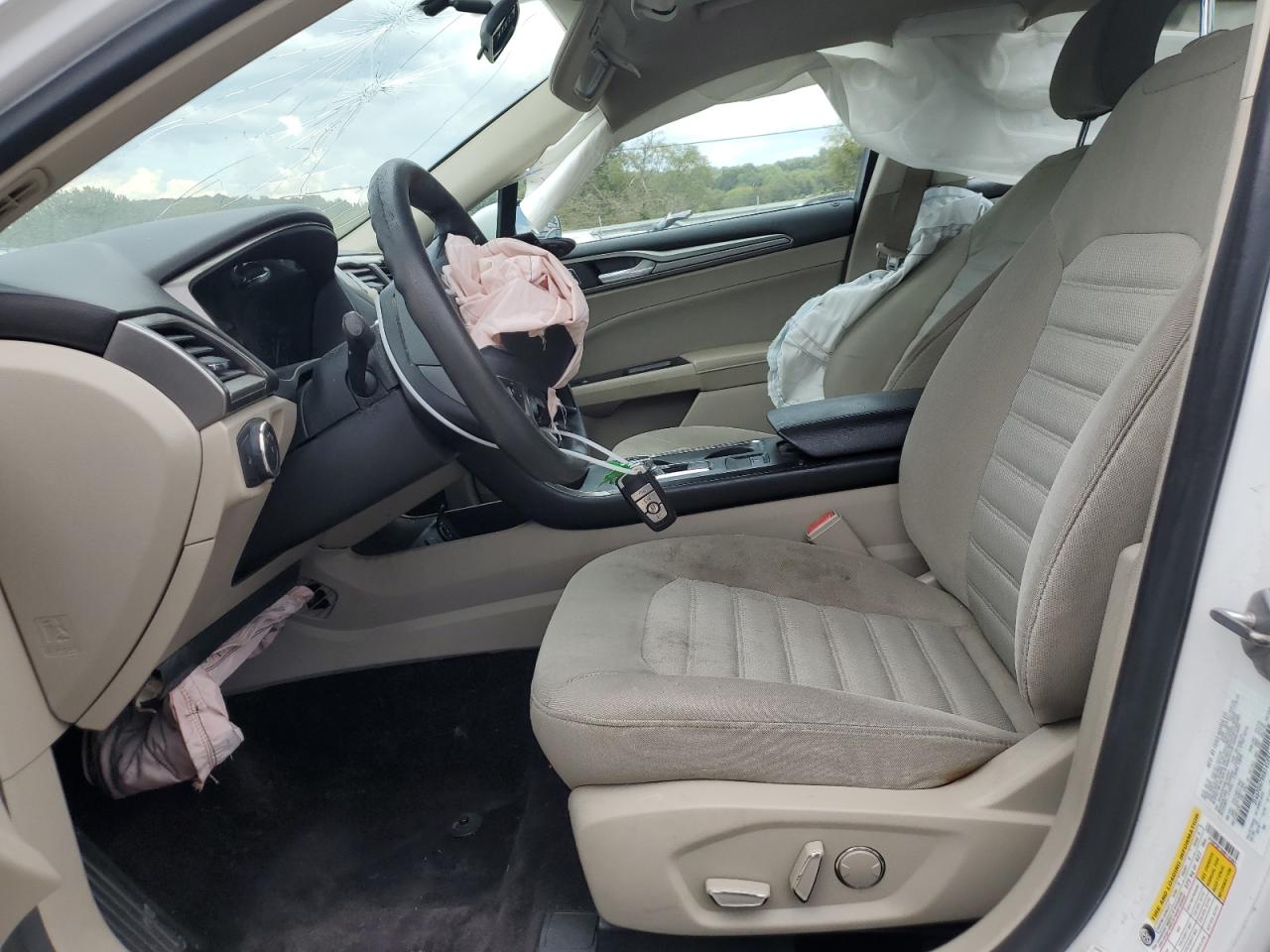 2017 Ford Fusion Se VIN: 3FA6P0H79HR145997 Lot: 69806804