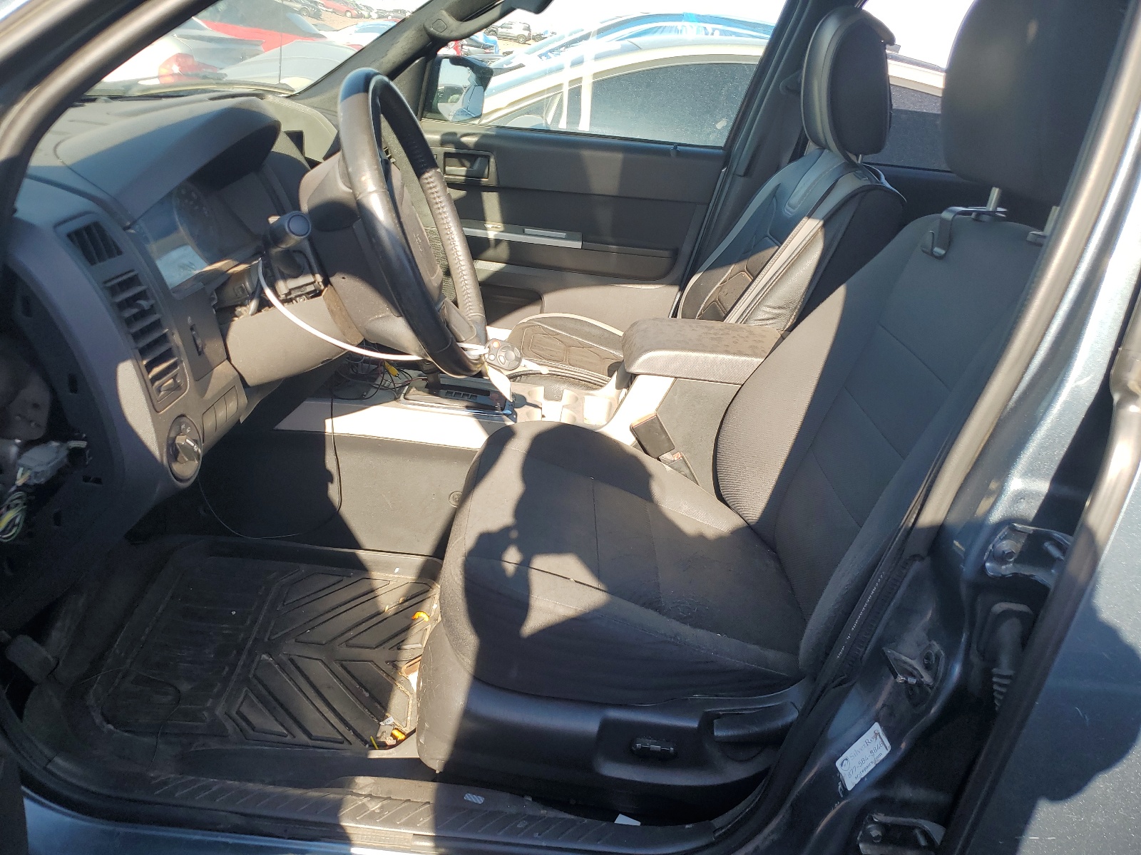 1FMCU0D72CKB31718 2012 Ford Escape Xlt