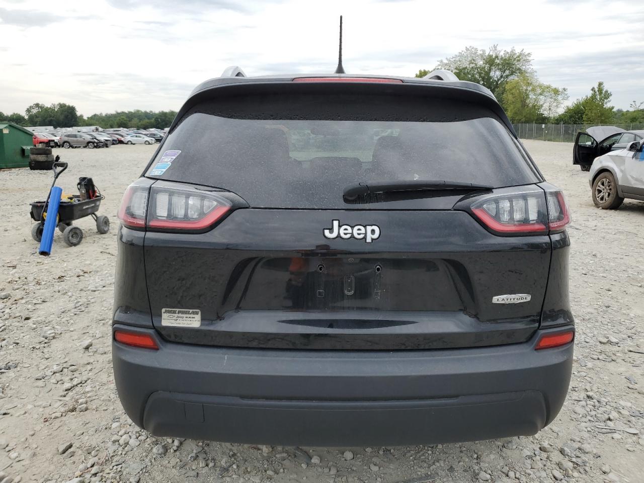 2019 Jeep Cherokee Latitude VIN: 1C4PJLCBXKD411718 Lot: 67584224