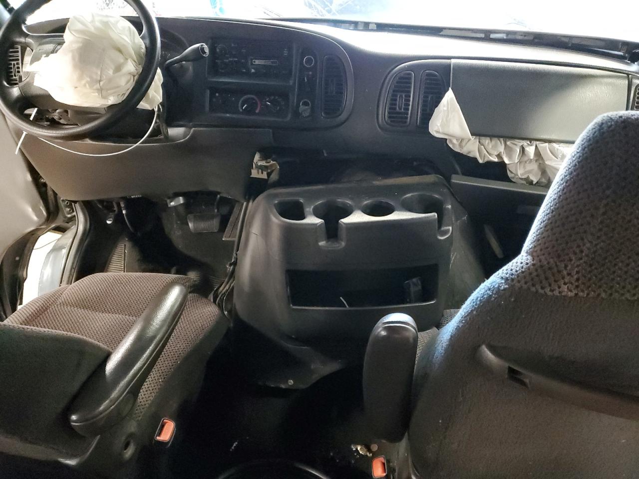 2001 Dodge Ram Wagon B3500 VIN: 2B5WB35Z21K546093 Lot: 67907214