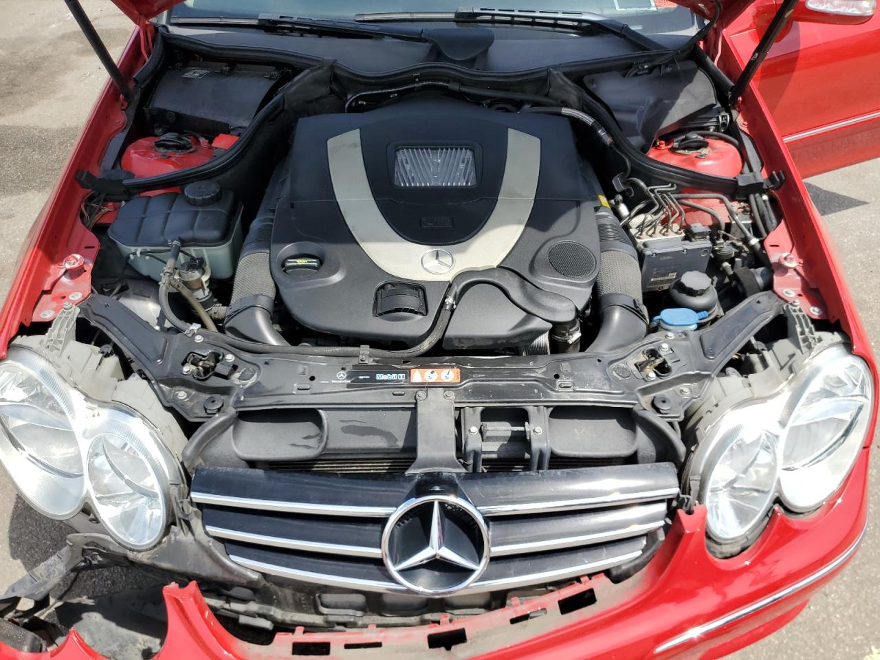 WDBTK72F28T091833 2008 Mercedes-Benz Clk 550