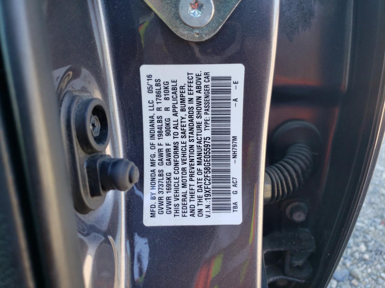 19XFC2F58GE055975 2016 Honda Civic Lx