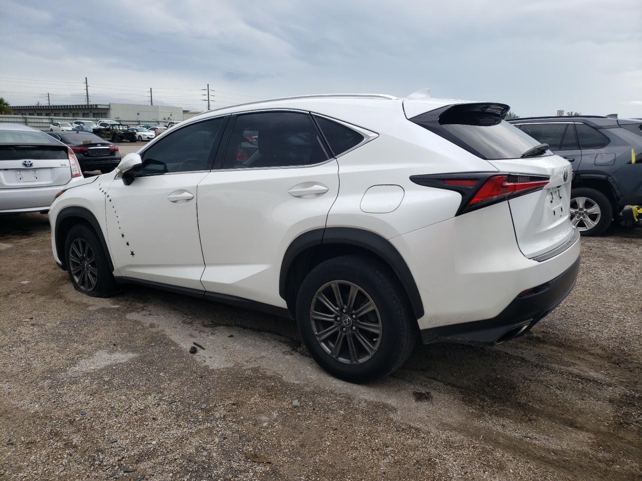 JTJYARBZ8J2114699 2018 LEXUS NX - Image 2