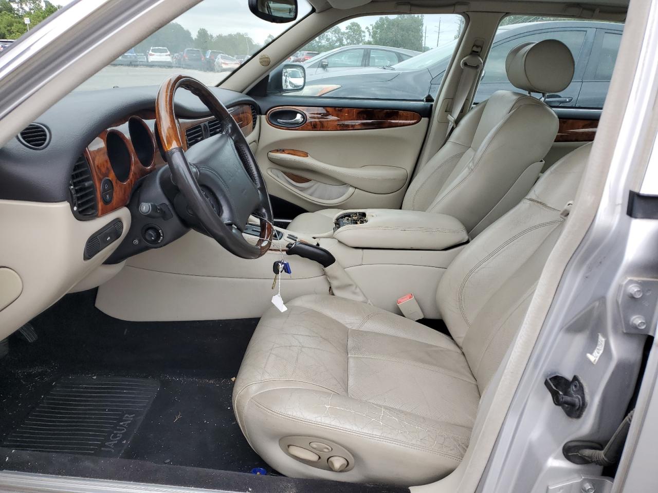 2000 Jaguar Xjr VIN: SAJDA15B7YMF03841 Lot: 69059804