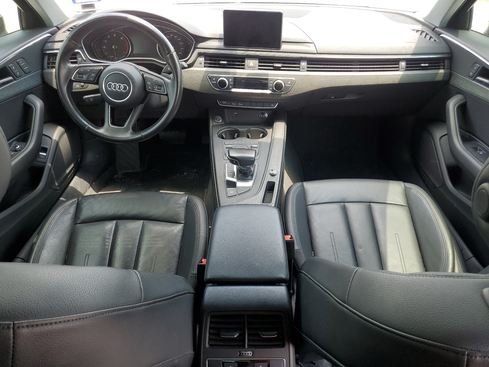 WAUKMAF47JA130606 2018 Audi A4 Premium