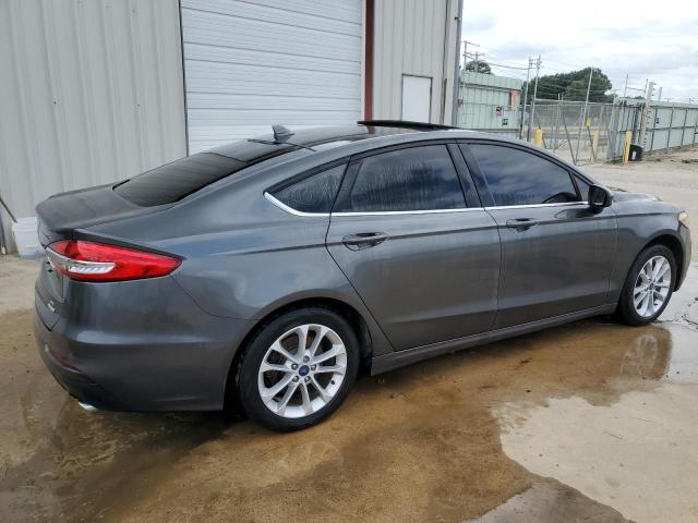 3FA6P0HD8LR160828 Ford Fusion SE 3