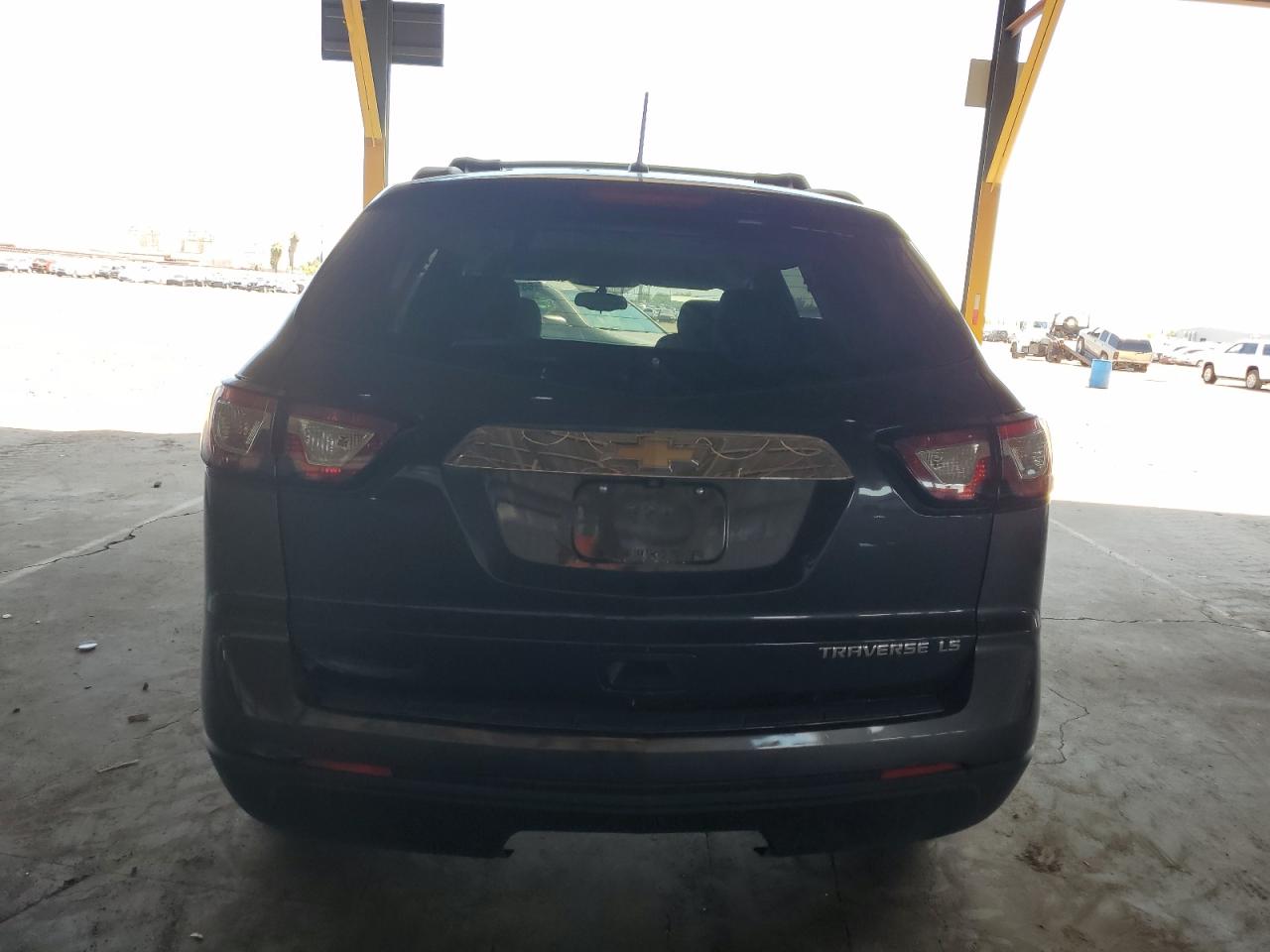 1GNKRFED4FJ332966 2015 Chevrolet Traverse Ls