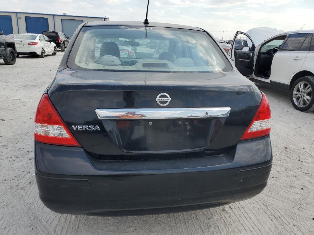 2008 Nissan Versa S VIN: 3N1BC11E08L458669 Lot: 69145114