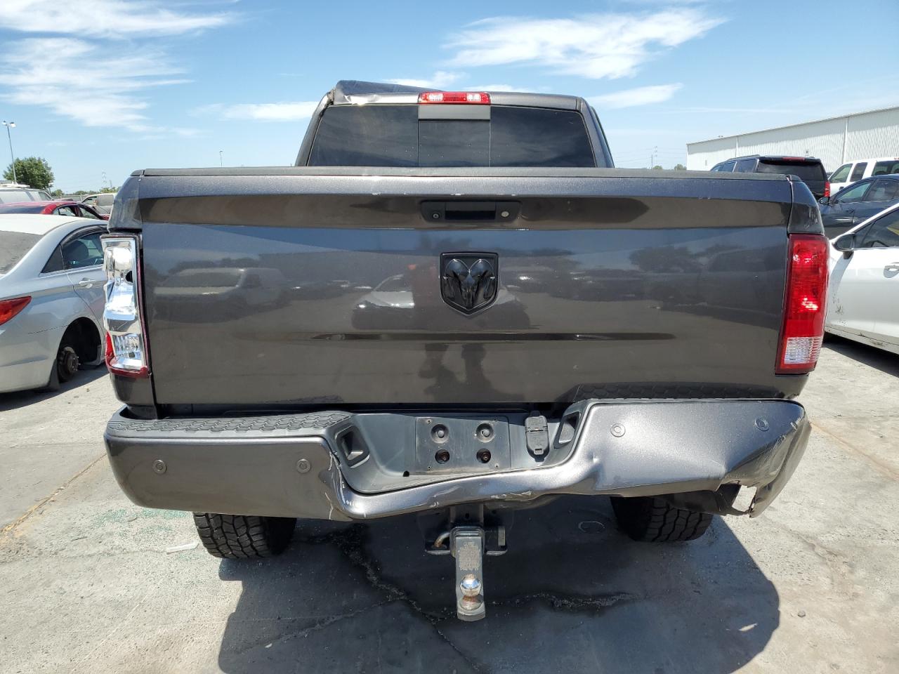 2018 Ram 2500 Slt VIN: 3C6UR5DL8JG309129 Lot: 65285114