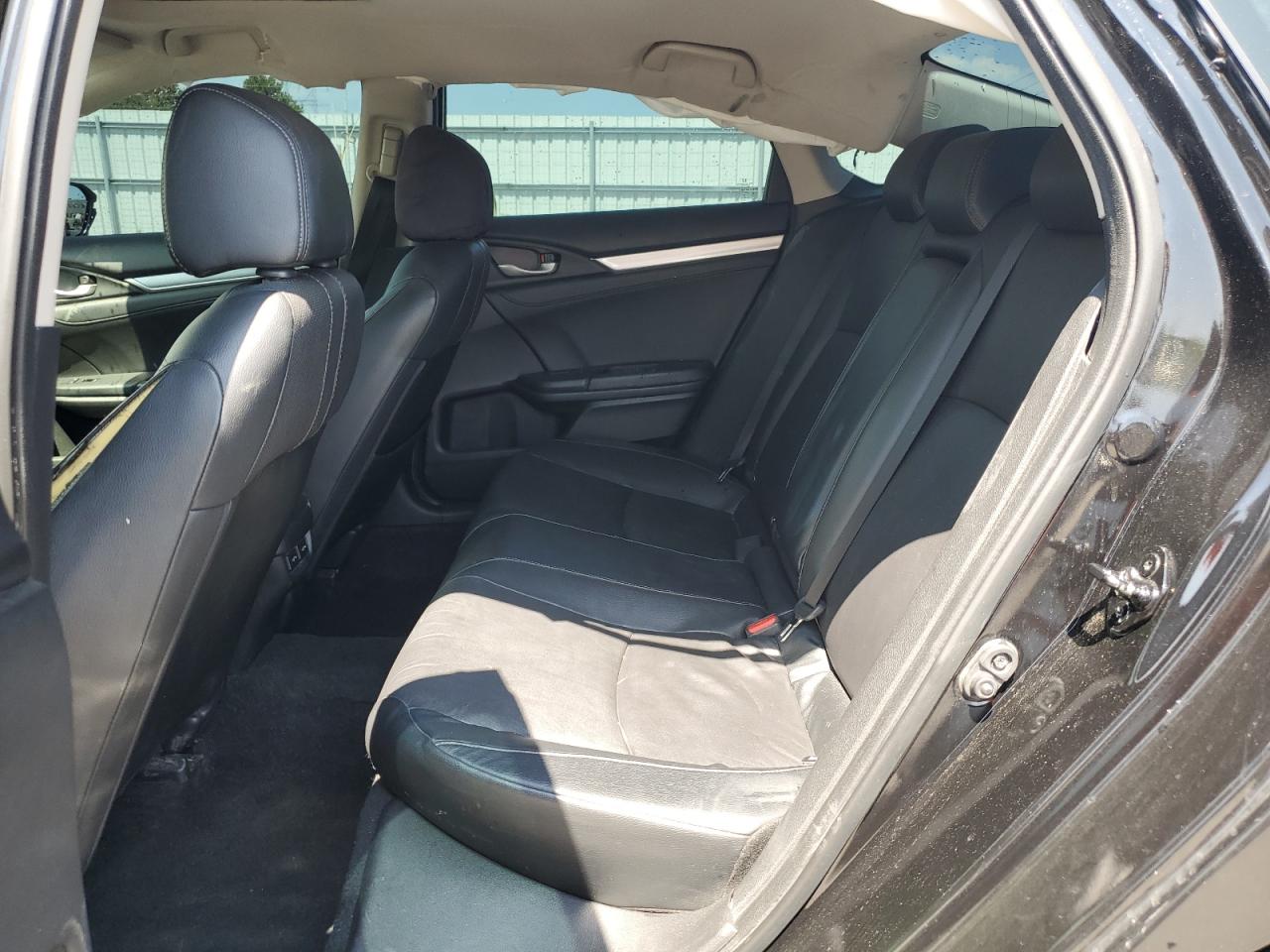 2HGFC1F96HH633205 2017 Honda Civic Touring