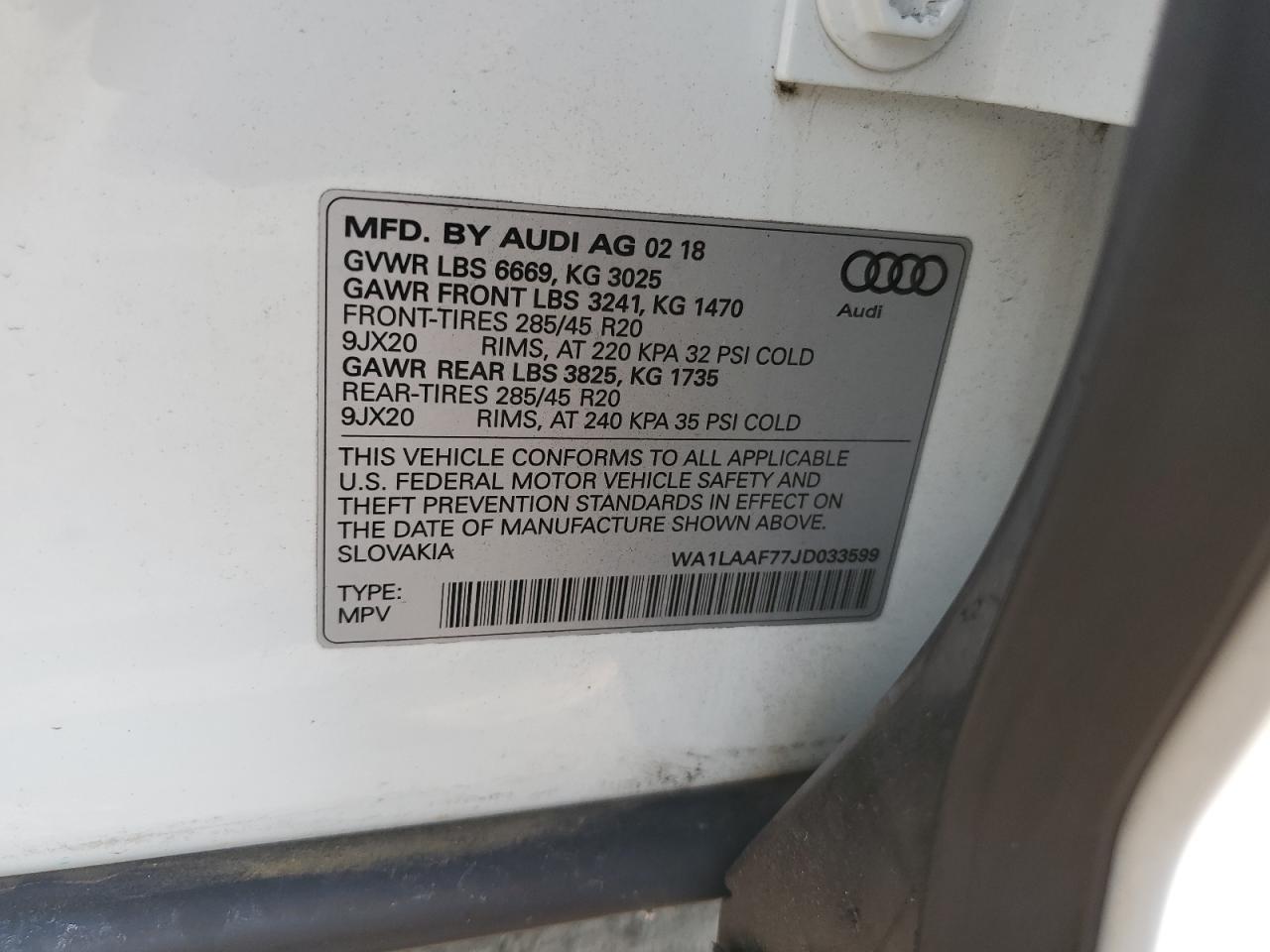 WA1LAAF77JD033599 2018 Audi Q7 Premium Plus