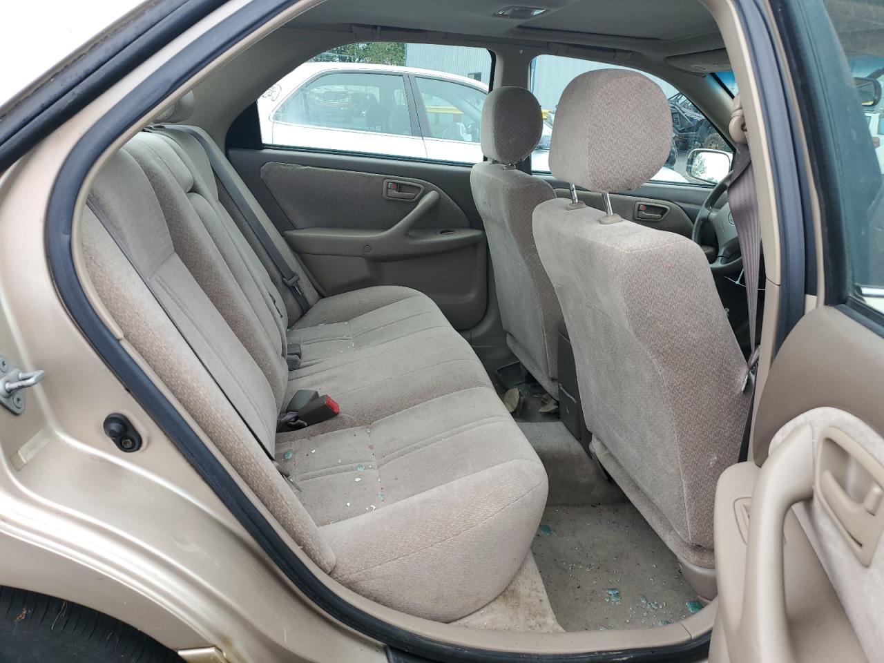 2000 Toyota Camry Ce VIN: JT2BG22KXY0470345 Lot: 68175524
