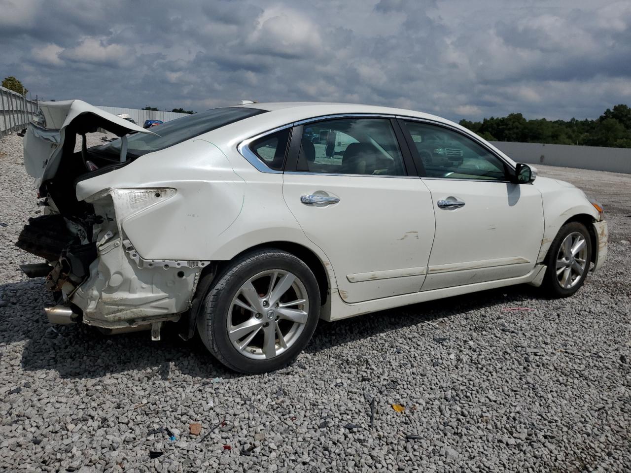 2015 Nissan Altima 2.5 VIN: 1N4AL3AP0FN904490 Lot: 64943644