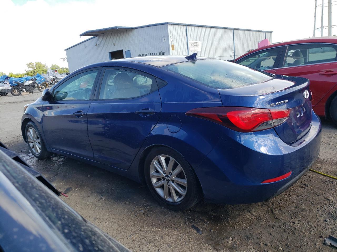 5NPDH4AE4FH603444 2015 HYUNDAI ELANTRA - Image 2