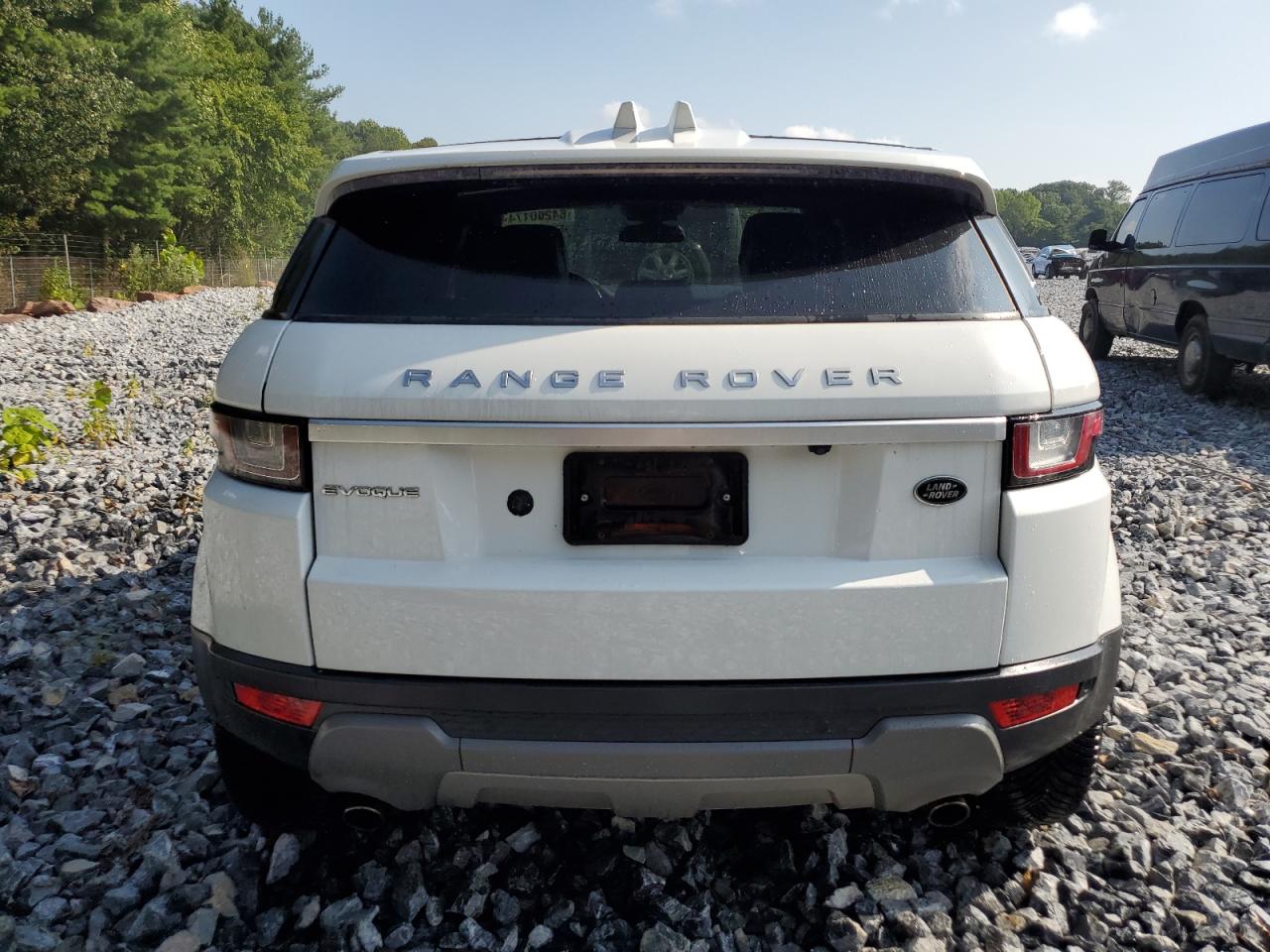 2017 Land Rover Range Rover - Image 6