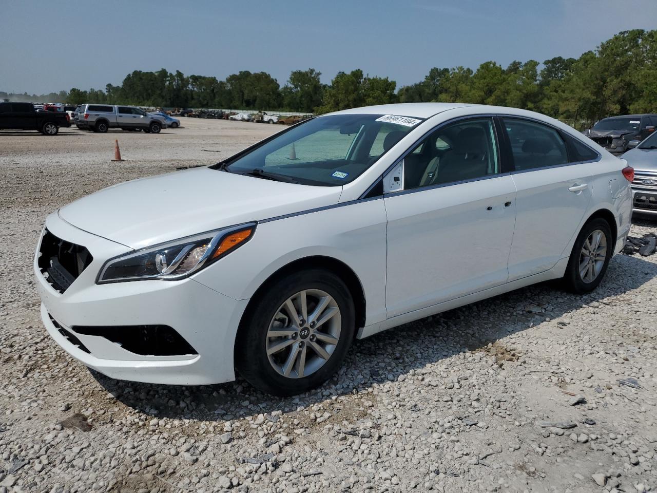 5NPE24AF8FH143414 2015 HYUNDAI SONATA - Image 1