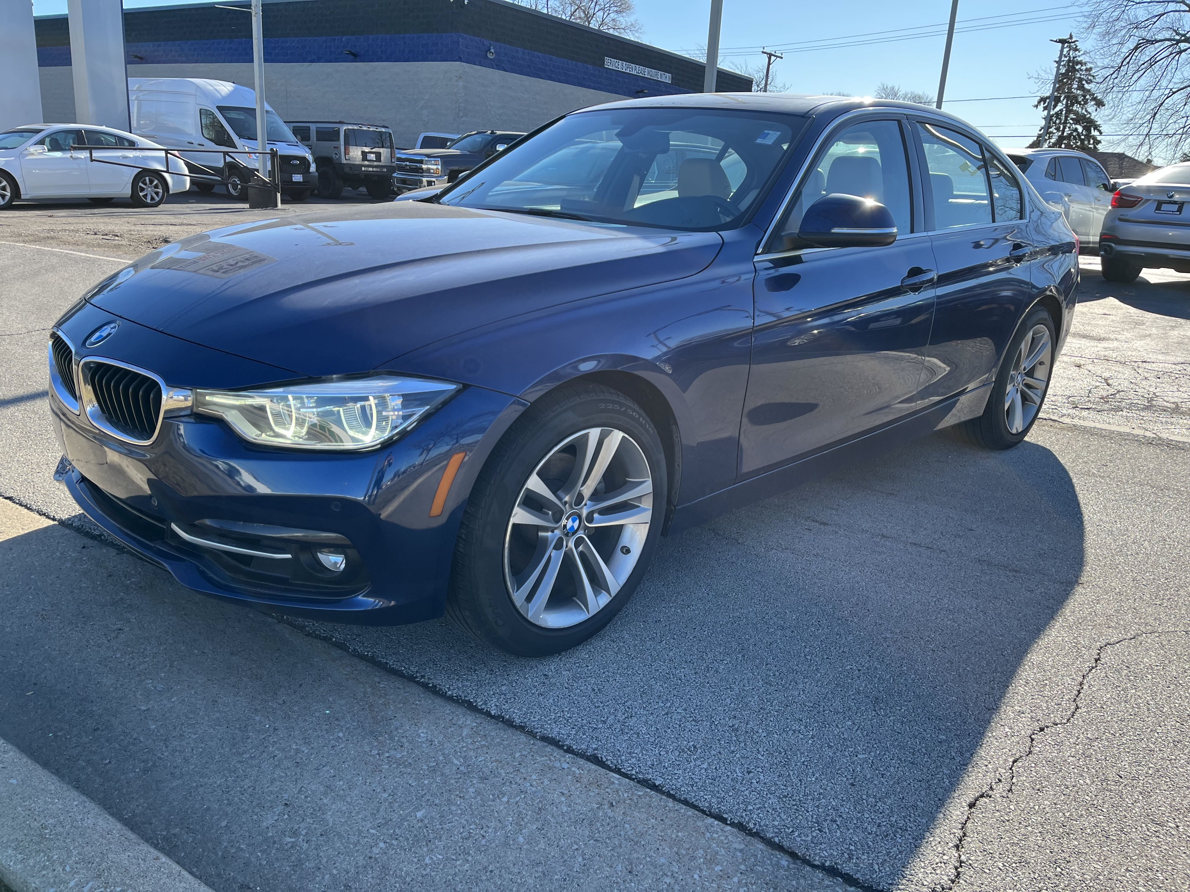 2017 BMW 330 I vin: WBA8B9C53HK884571