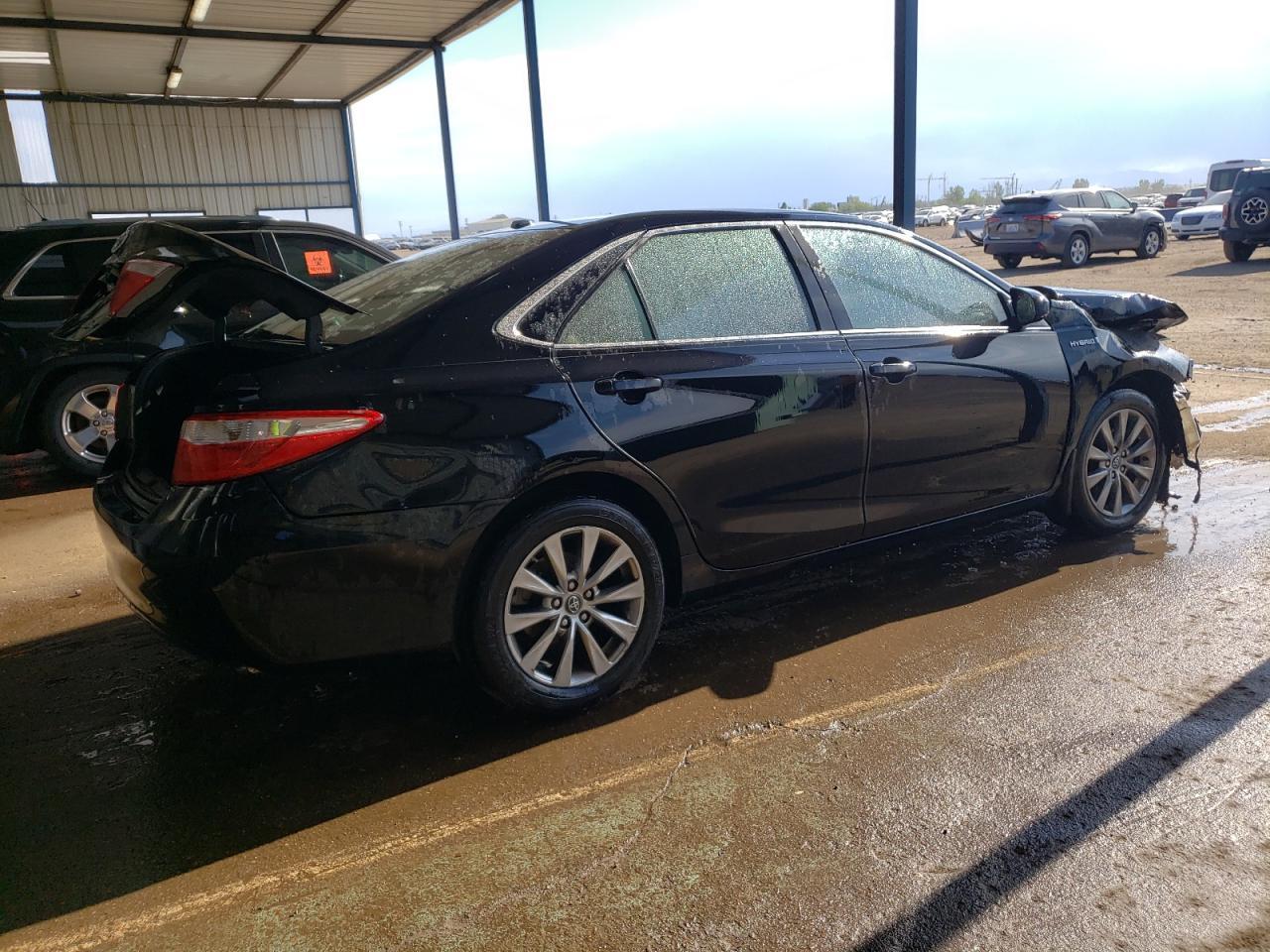 2016 Toyota Camry - Image 3