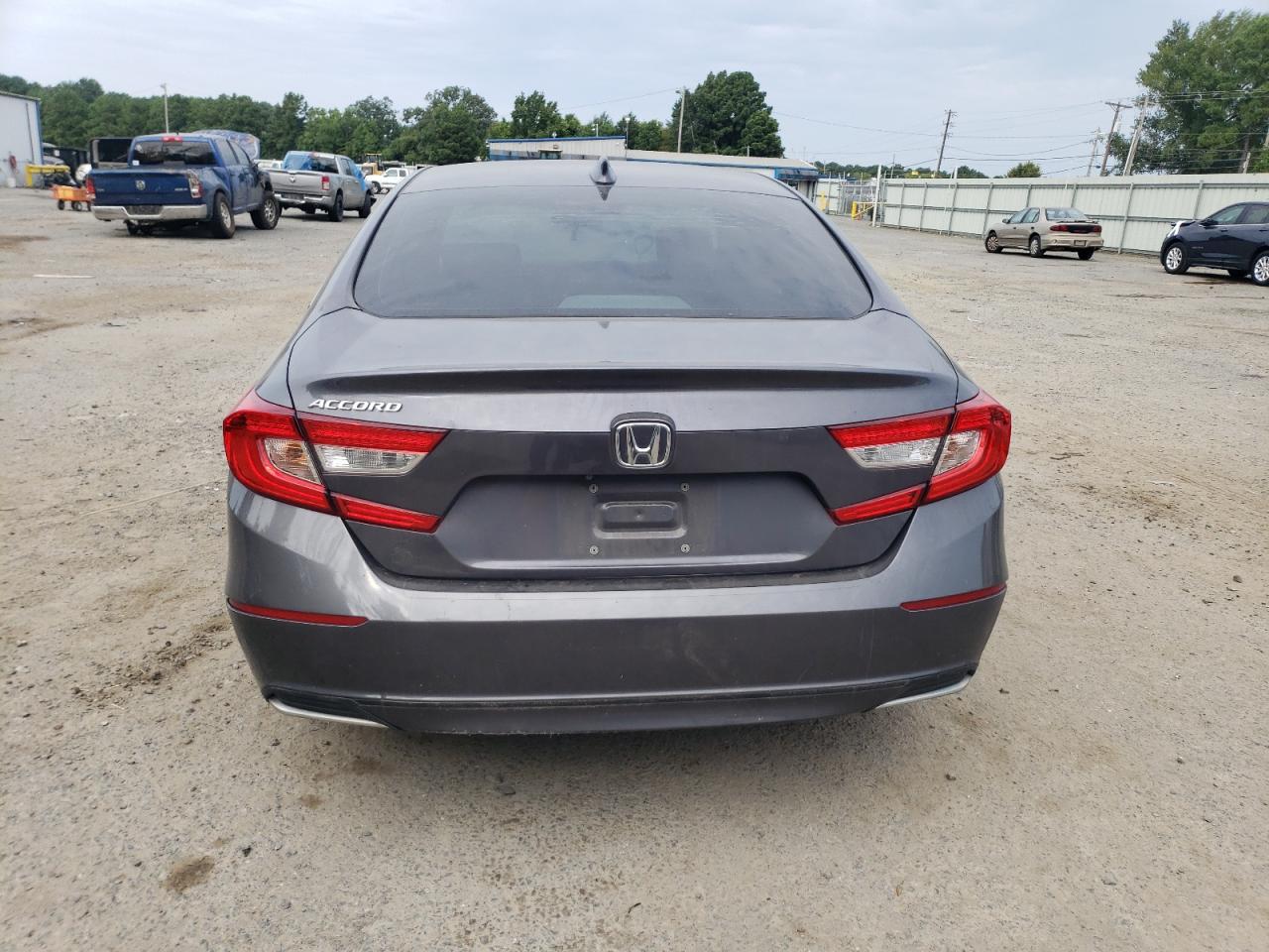 1HGCV1F46JA121272 2018 Honda Accord Ex