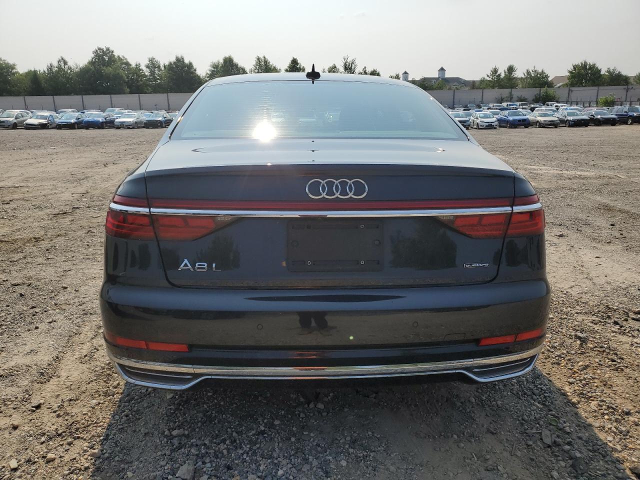 WAU8DAF82KN018741 2019 Audi A8 L