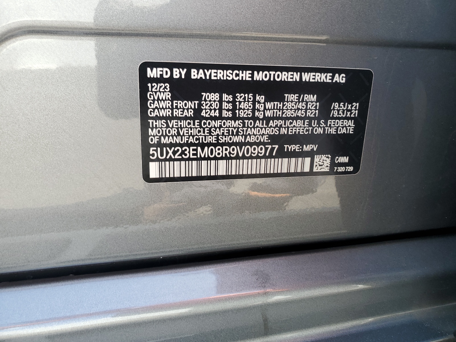 5UX23EM08R9V09977 2024 BMW X7 xDrive40I