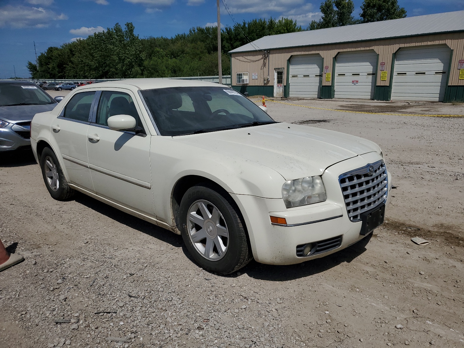 2C3JA53GX5H164337 2005 Chrysler 300 Touring